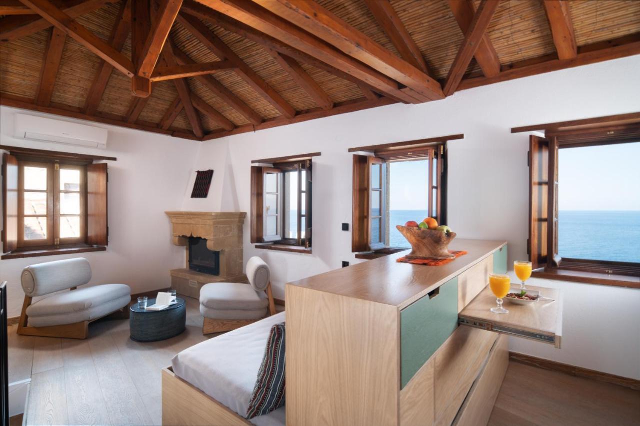 Kalnterimi Guesthouses Монемвасія Екстер'єр фото